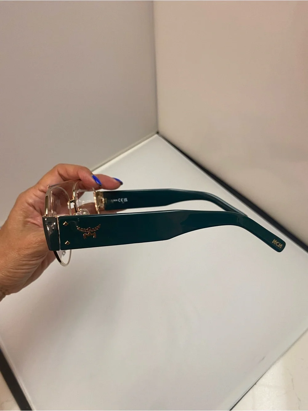 MCM MW5001 Aviator Glasses with Tan Leather Crossbody Case & cloth,nwot